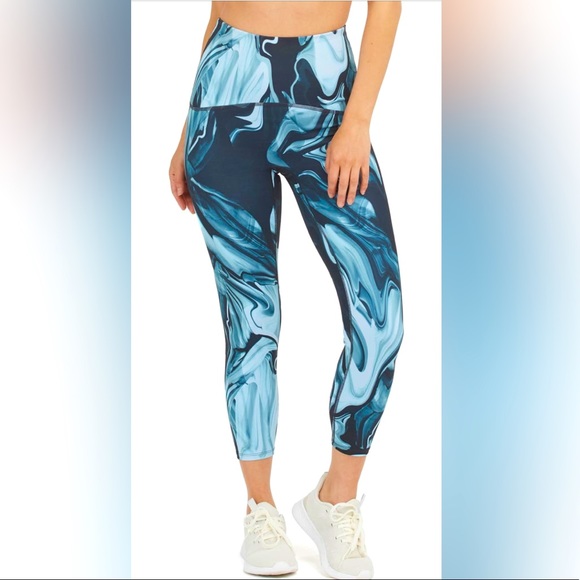 SPANX Pants - Spanx body boost leggings 7/8 size Medium! Like new!